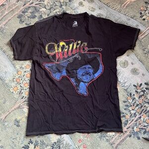Willie Nelson graphic tee